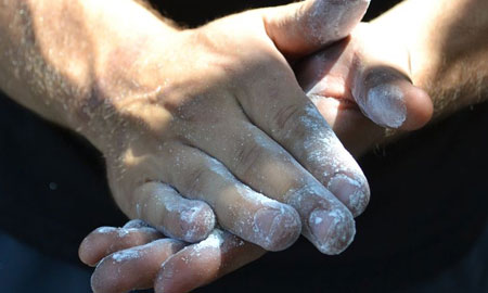 hands rubbing powder